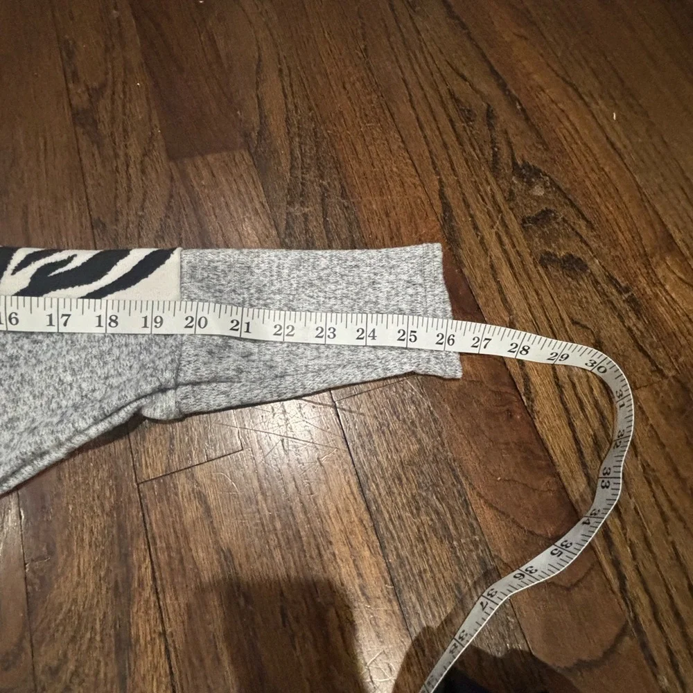 NWT ✨ Twenty Second Grey Tie-Hem Pullover with Zebra Print Shoulders- size small